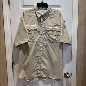 Columbia Men’s XL PFG Fishing Short Sleeve Shirt Khaki Tan
